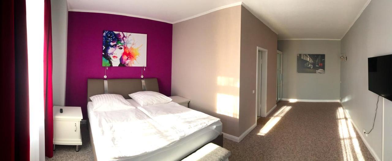 Seehotel Louise Dannenwalde Esterno foto