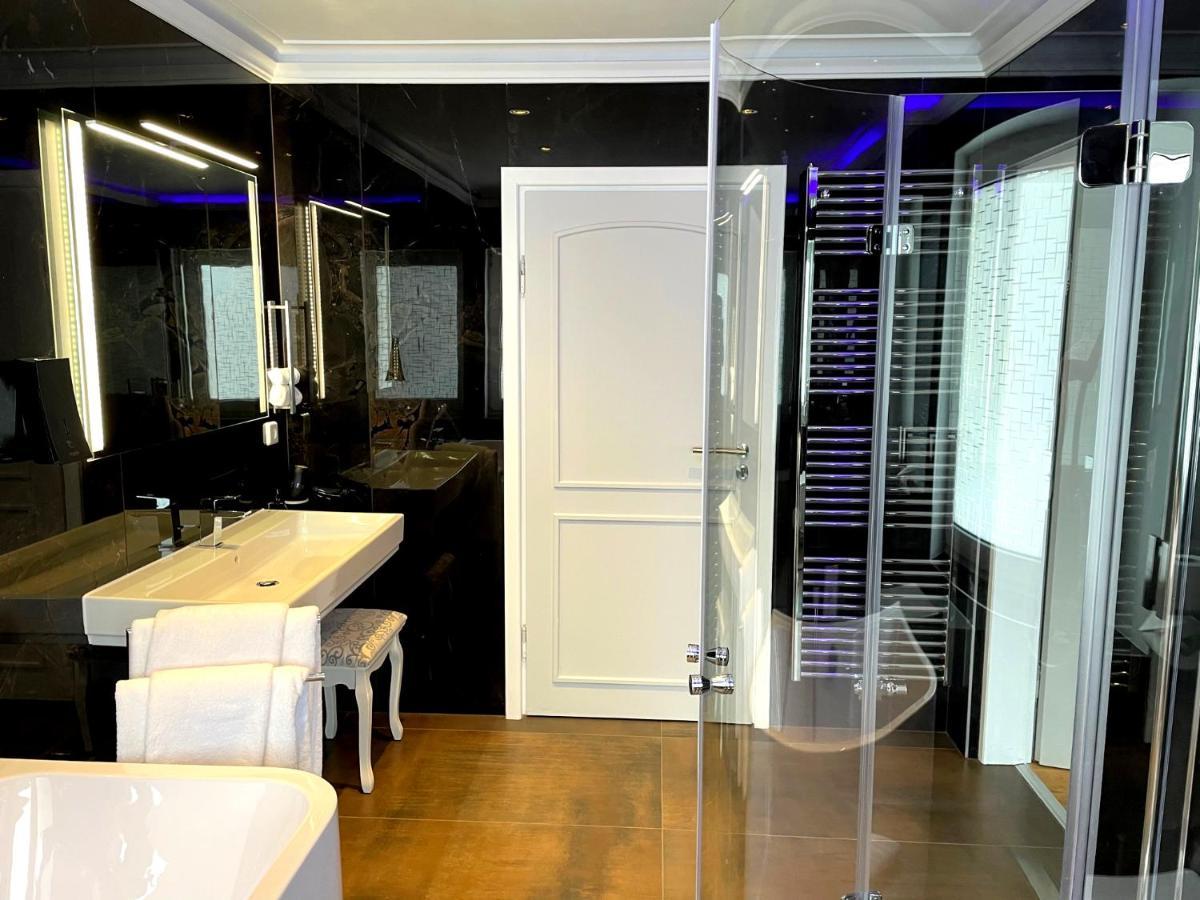 Seehotel Louise Dannenwalde Esterno foto