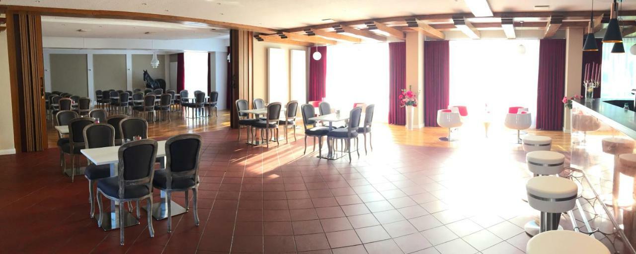 Seehotel Louise Dannenwalde Esterno foto